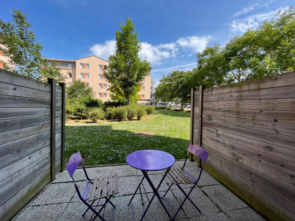 Acajou, Studio Avec Terrasse Et Parking Prive Caen Exteriör bild